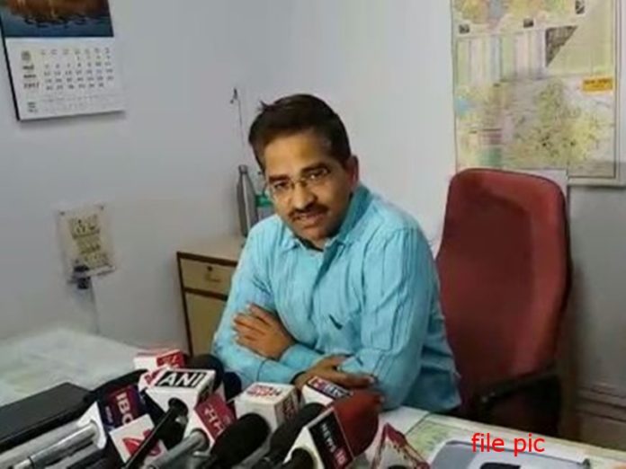 makrand_police
