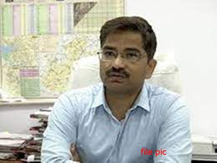 makrand_police