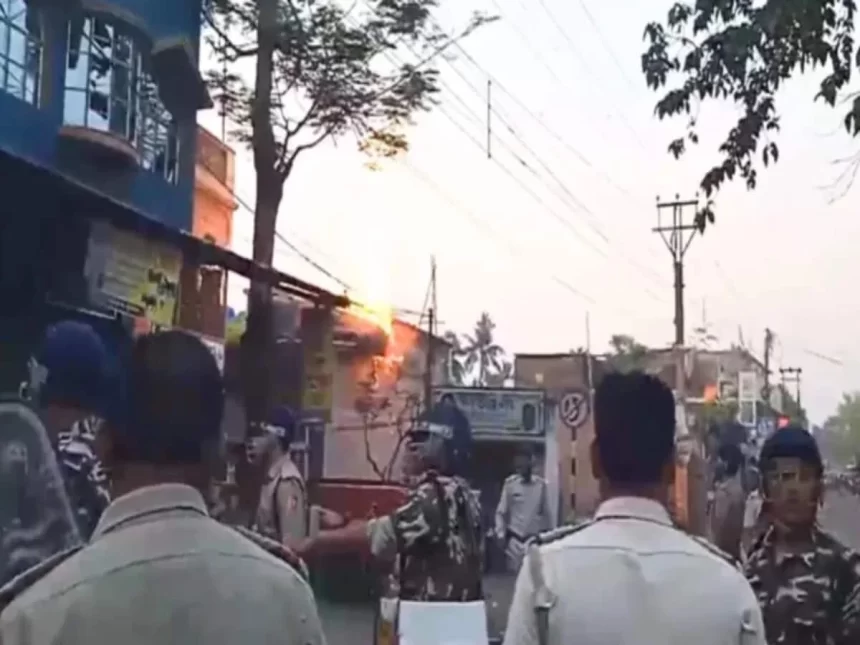 violent clashes on ram navami in bengal murshidabad stones pelted from rooftops on procession 1713398333