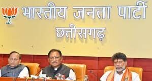 सीएम ने कांग्रेस और इंडी गठबंधन पर 70 करोड़ महिलाओं से विश्वासघात का लगाया आरोप