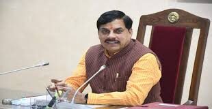 सीएम मोहन यादव के काफिले में कम हो सकती हैं गाड़ियां, पेट्रोल बचाने के लिए सरकार की तैयारी